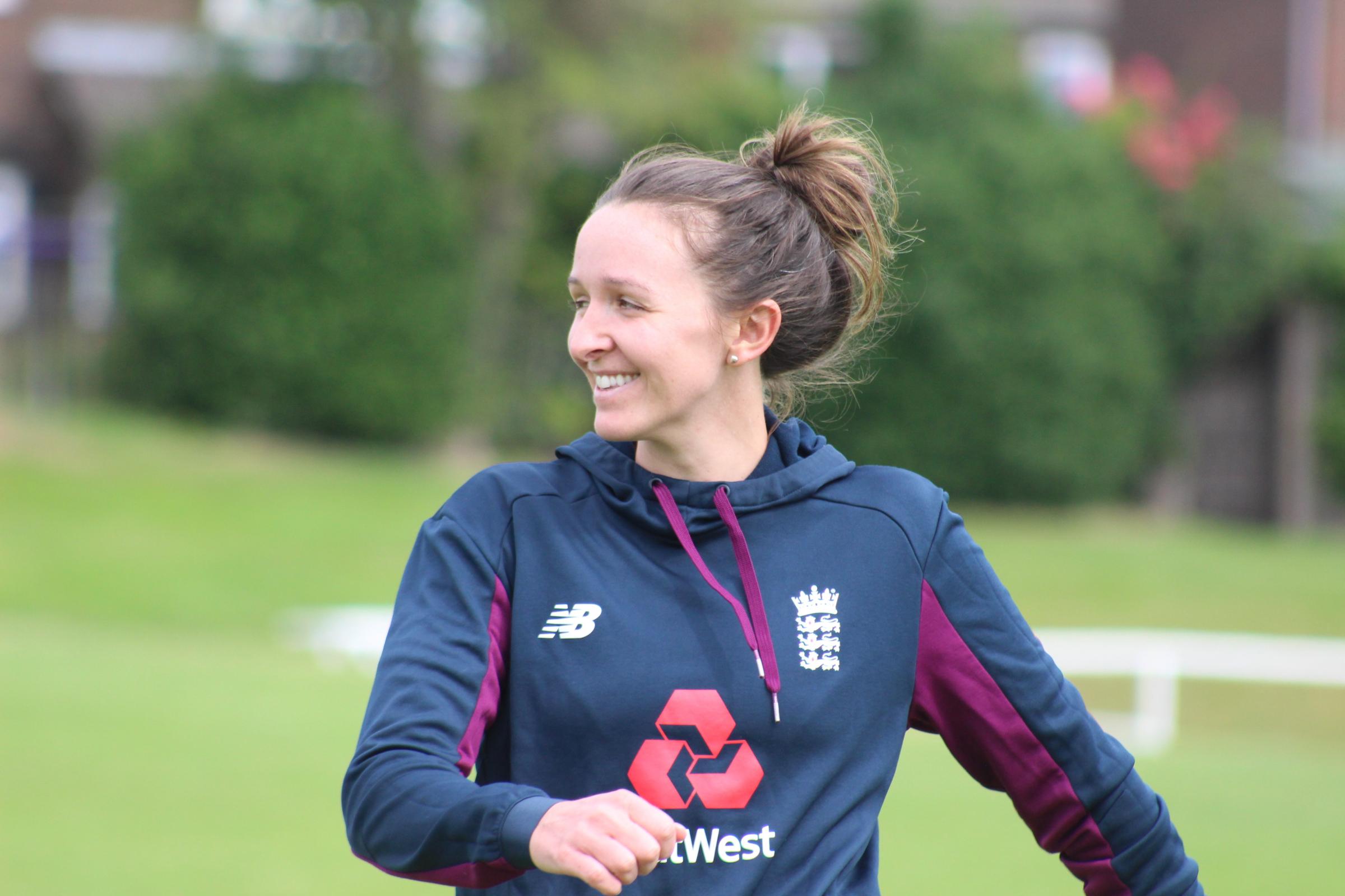 Kate Cross Selected For England Women S Forthcoming Tour Of New Zealand Sportsdol